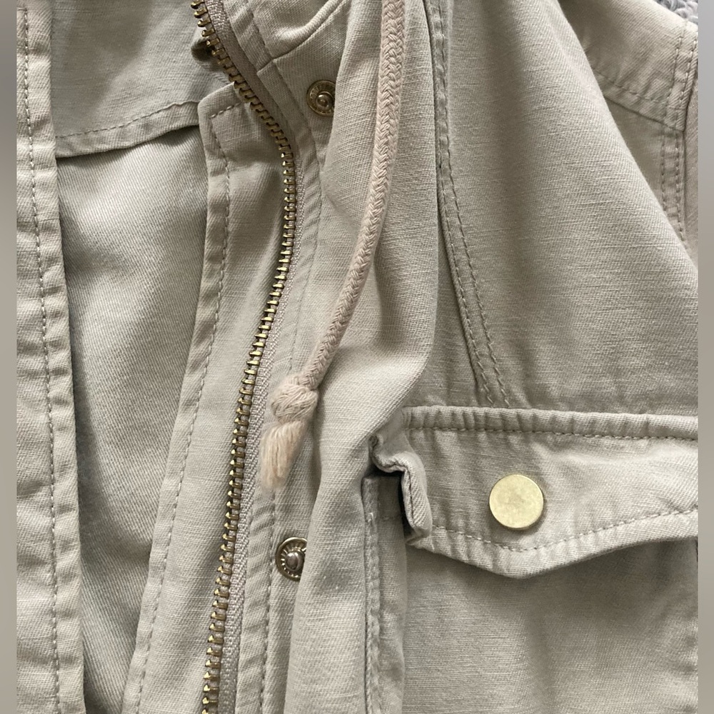 H&M Light Spring Jacket - Picture 3 of 6
